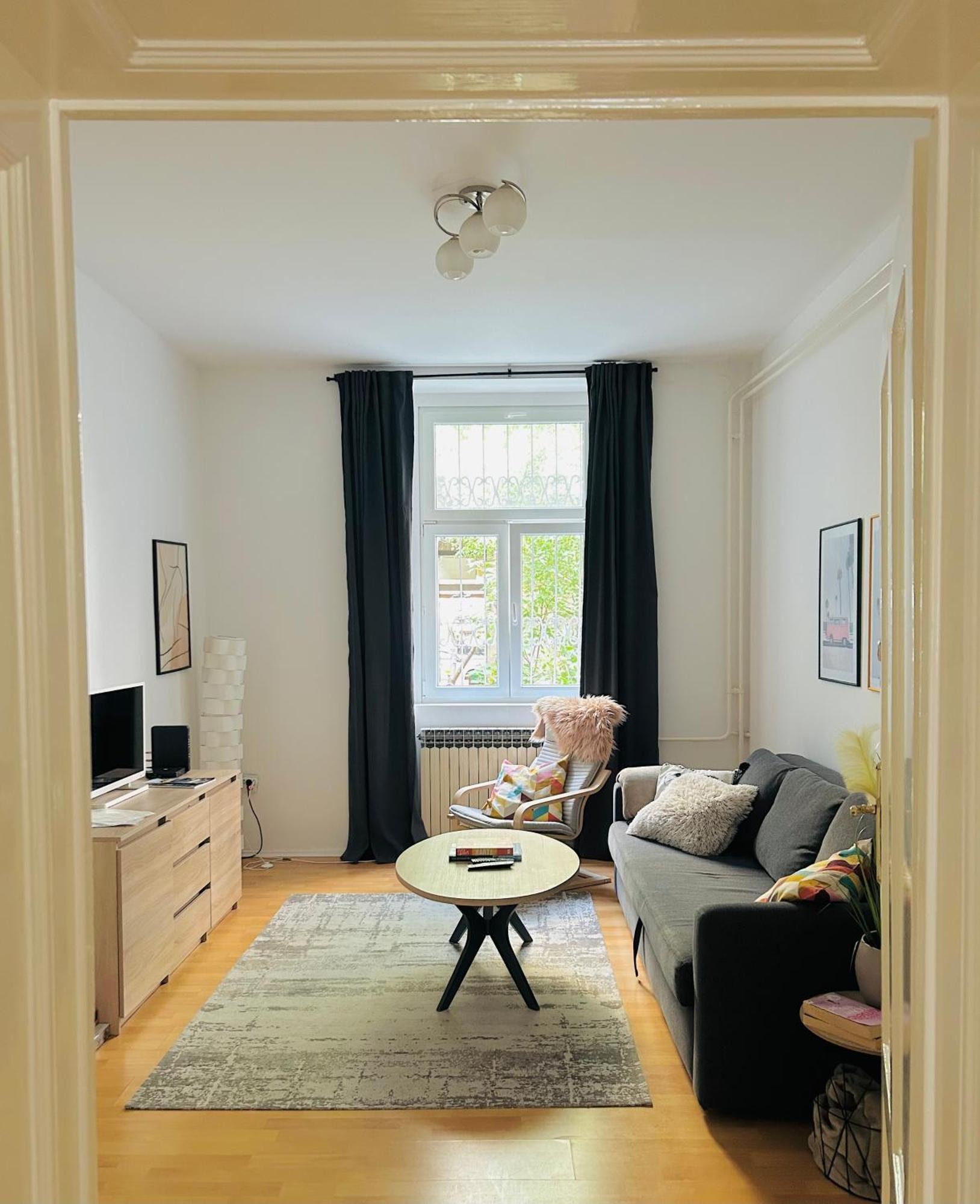 Local Heart At Main Square And Zrinjevac Park! Apartment Zagreb Bagian luar foto