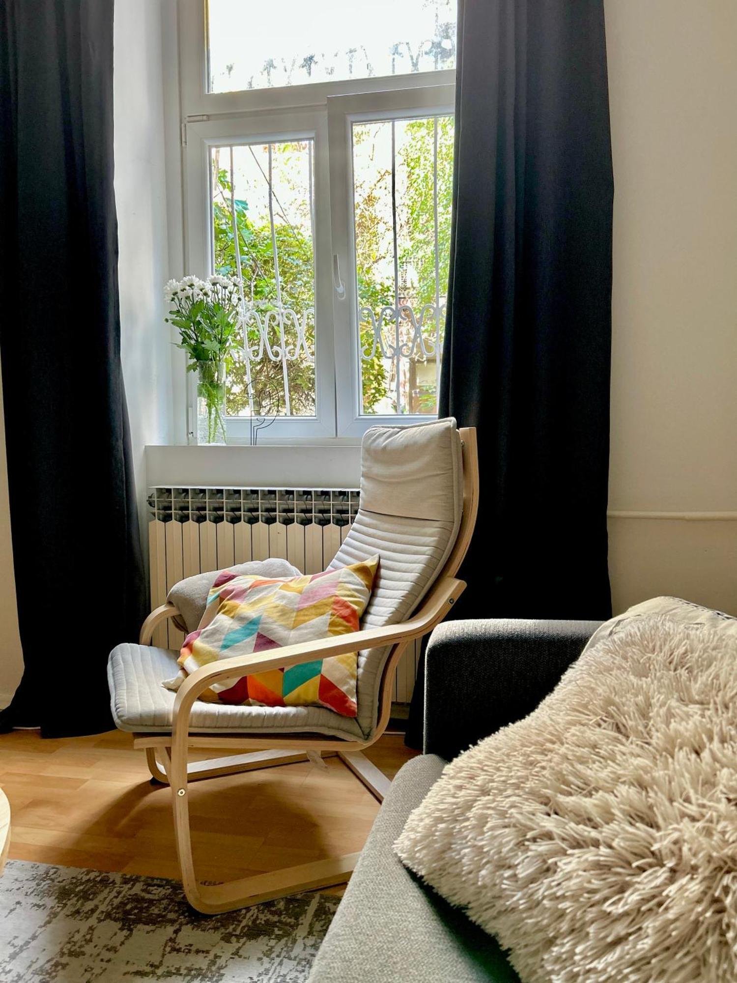 Local Heart At Main Square And Zrinjevac Park! Apartment Zagreb Bagian luar foto
